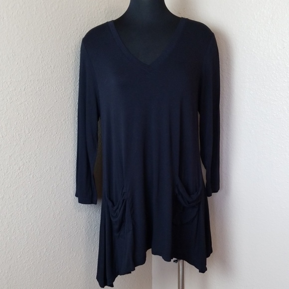 LOGO Long Sleeve Vneck Black Top - Picture 1 of 6